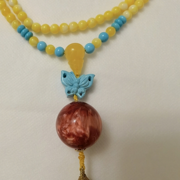 Amber long necklace with turquoise pendant. - Picture 3 of 4